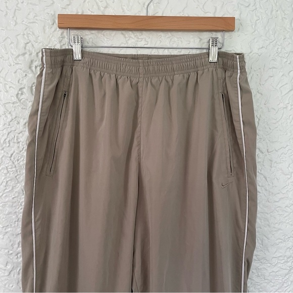 Nike Men’s Vintage Track Pants XL Tan Beige with Side Stripes - Picture 3 of 9
